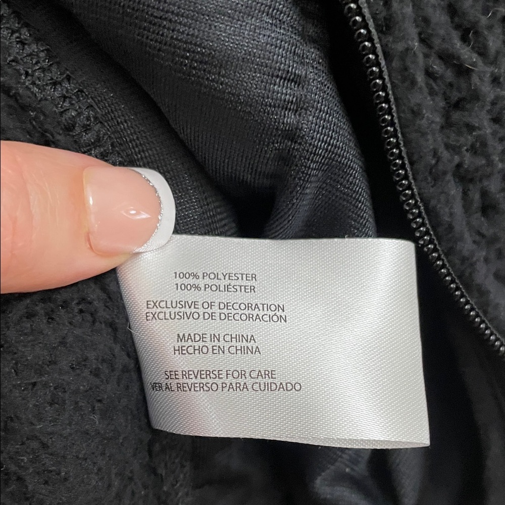 Eddie Bauer Men’s Black Fleece Jacket - Picture 7 of 7